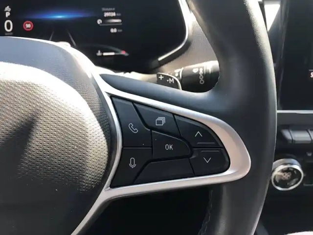 Renault Arkana mild hybrid 140 edc gsr2 — photo 14