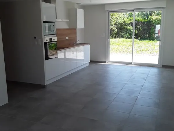 Maison récente 85 m2 * tout confort * T4
