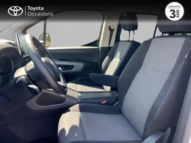 Toyota Proace city verso medium 1.2 110 vvt-i executive rc22 — photo 11