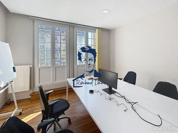 Bureaux 173 m² Charleville-Mézières