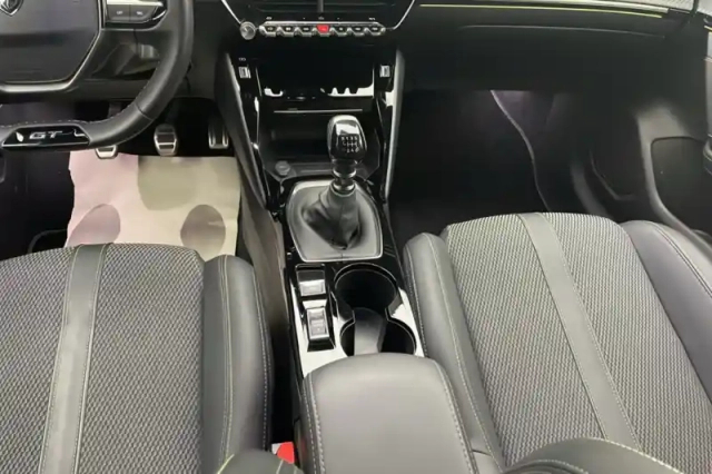 Peugeot 208 puretech 100 s&amp;s bvm6 — photo 103