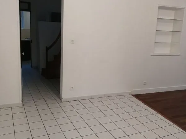 Maison de ville-LIBRE DEBUT NOVEMBRE 2026