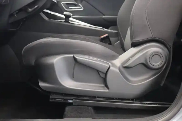 Mg Zs 1.5 l hybrid+ 197 ch — photo 26
