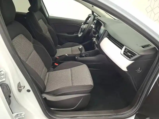 Renault Clio tce 90 — photo 23