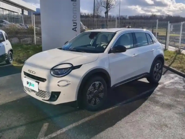 Fiat 600 1.2 hybrid 100ch pack confort &amp; style dct6