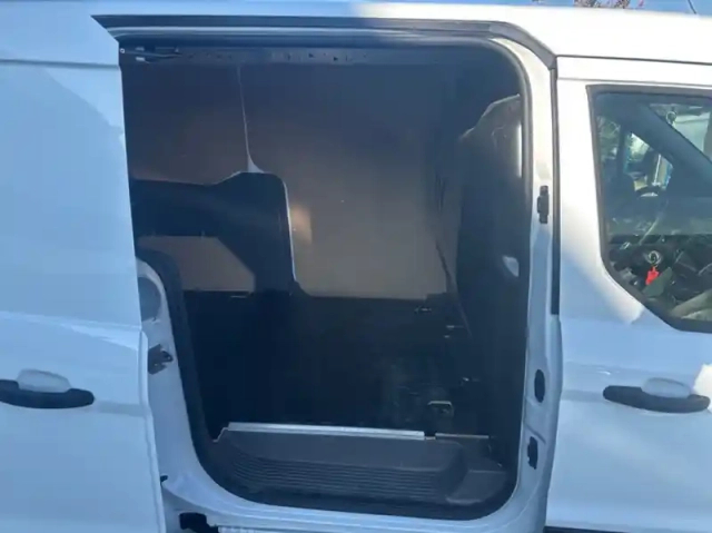 Ford Transit Connect fourgonnette l2 1.0e 100ch e85 trend business nav — photo 9