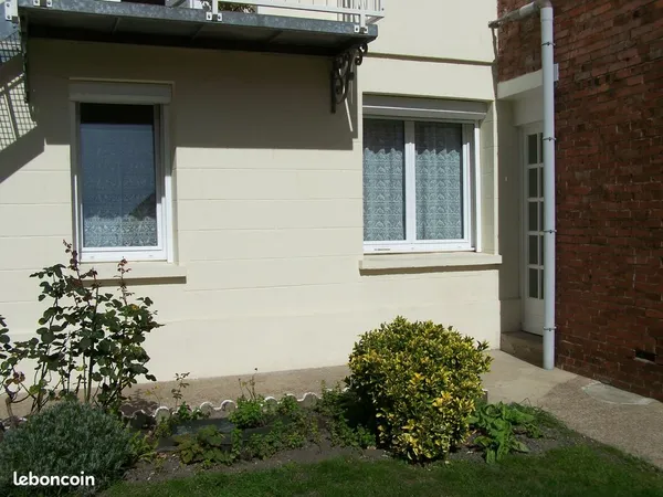 Beau F2 Rez Chaussée 70 m2 (près du Port plaisance)