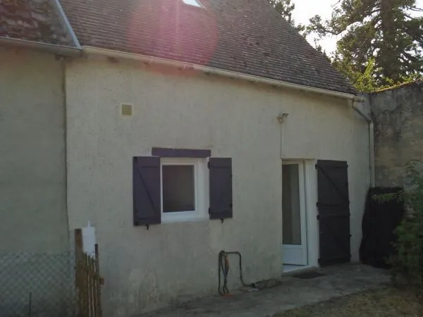 MER (41) - Charmante maison de 60m² avec jardin clos - Proche centre-ville, gare et commerces
