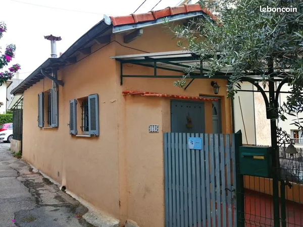 Studio 26m2 Bd de la Madeleine - Particulier à particulier