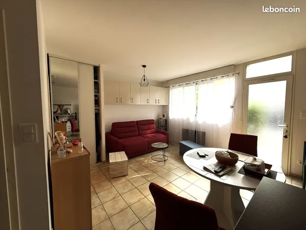 Appartement avec terrasse et parking