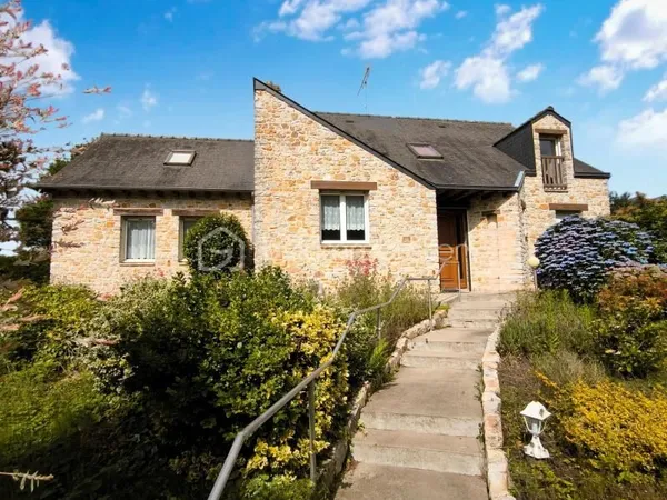 Maison 5 pièces 142 m²