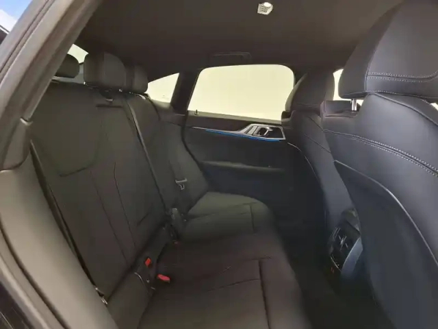 Bmw I4 edrive40 — photo 59