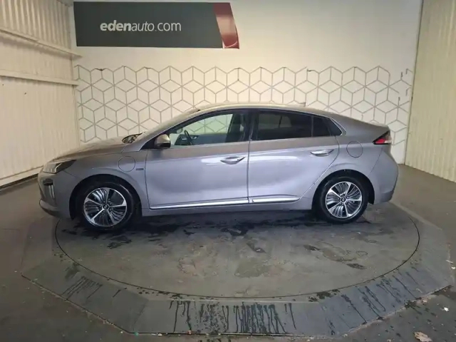 Hyundai Ioniq plug-in 141 ch — photo 73