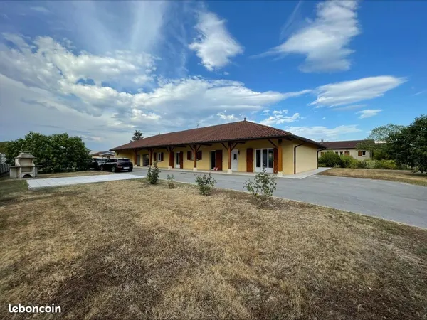 Villa 5 pièces 202 m²