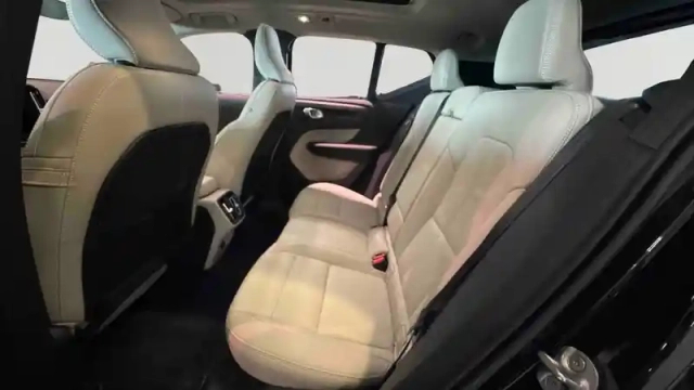 Volvo Xc40 b3 163 ch dct7 — photo 40