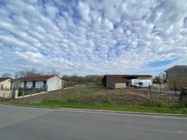 Terrain 720m2 avec grange de 60m2