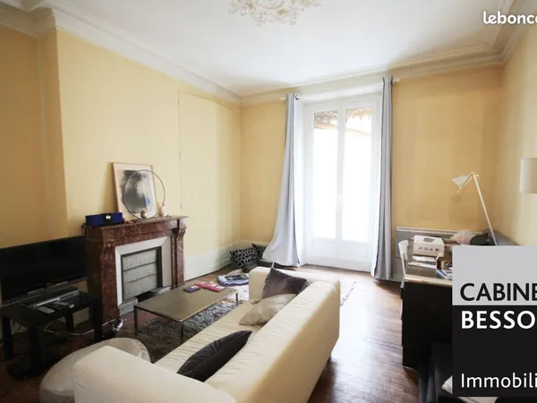 Appartement 1 pièce 53 m²