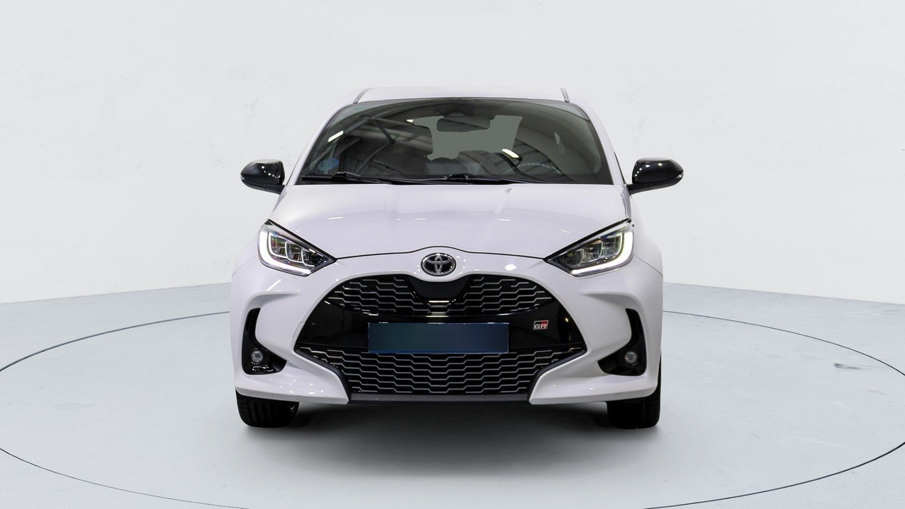 Toyota Yaris 4 — photo 8