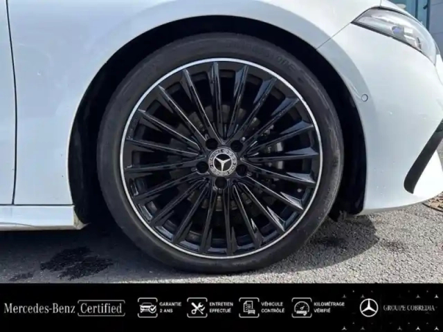 Mercedes Classe A berline 180 d 116ch amg line 8g-dct — photo 13
