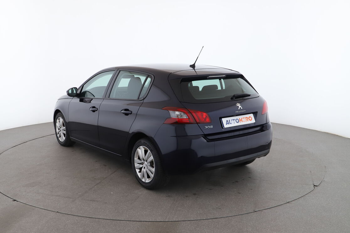 Peugeot 308 1.2 PureTech Allure — photo 3