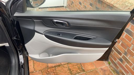 Hyundai i20 1.0 T-GDI MHEV 100 - Intuitive – 2020 – 46190 km – Hybride essence – Boîte Manuelle — photo 27
