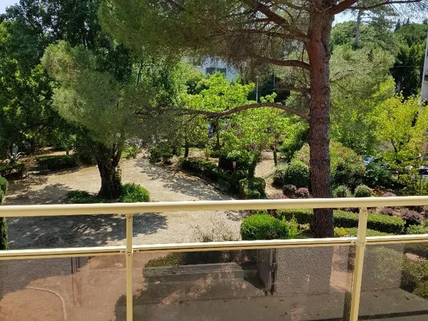 T3 de 61,57m2 + 2 BALCONS + CAVE ET PARKING PRIVE - LES CEVE