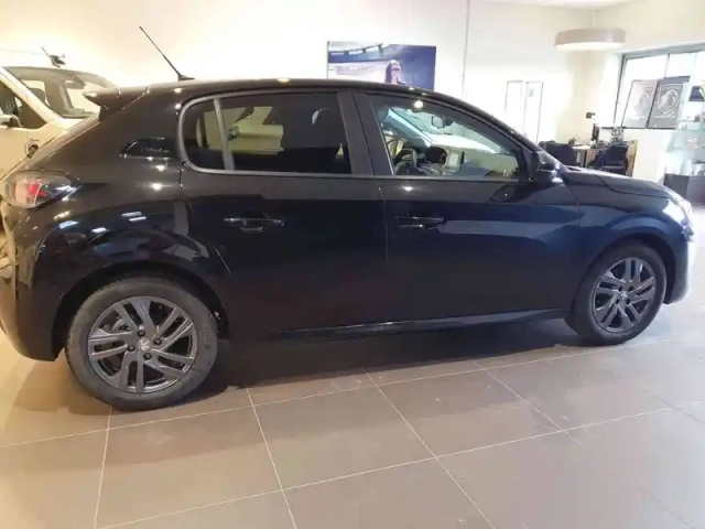 Peugeot 208 puretech 100 s&amp;s bvm6 — photo 16