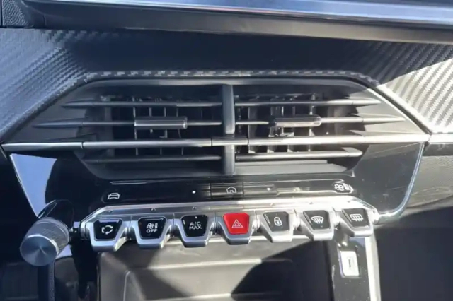 Peugeot 208 hybrid 110 ch e-dcs6 — photo 42