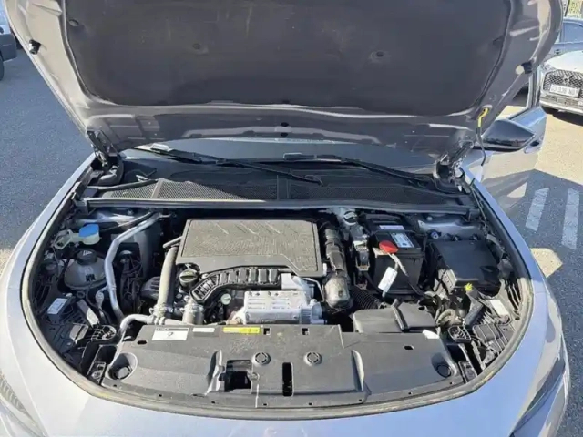 Peugeot 408 puretech 130 ch s&amp;s eat8 allure — photo 7