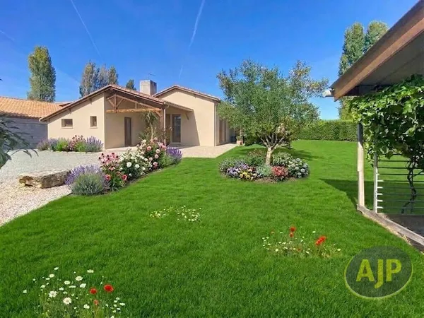 Maison de plain-pied 5 pièces 120 m²