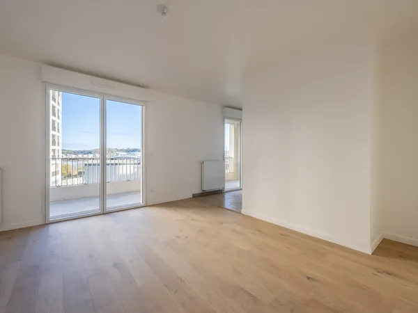 Loue appartement - 67.72m² - 3 pièces, 2 chambres - Bordeaux 33800