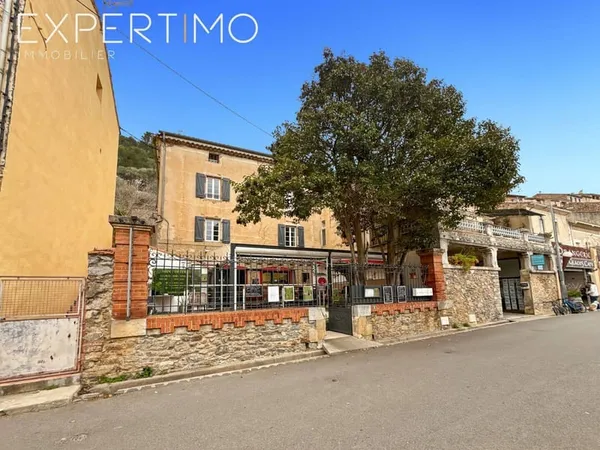 Immeuble 210 m²