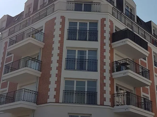 APPARTEMENT MEUBLE F2 à Gagny