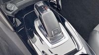 Peugeot 2008 1.2 PureTech 130ch S&S Allure EAT8 — photo 14