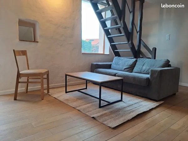 Maison T3 en location. 1060eur
