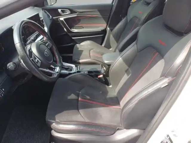 Kia Ceed 1.6 t-gdi 204 ch isg dct7 — photo 11