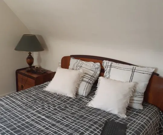 Chambre de 12m2 à louer sur Plonéour-Lanvern