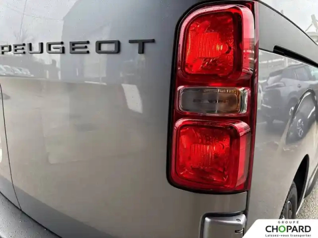 Peugeot Expert fgn m diesel 180 ch automatique — photo 11