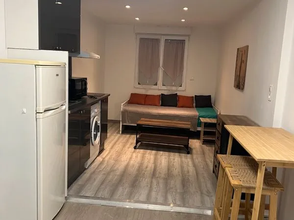 Lattes - Chambre meublée dans colocation calme à 2