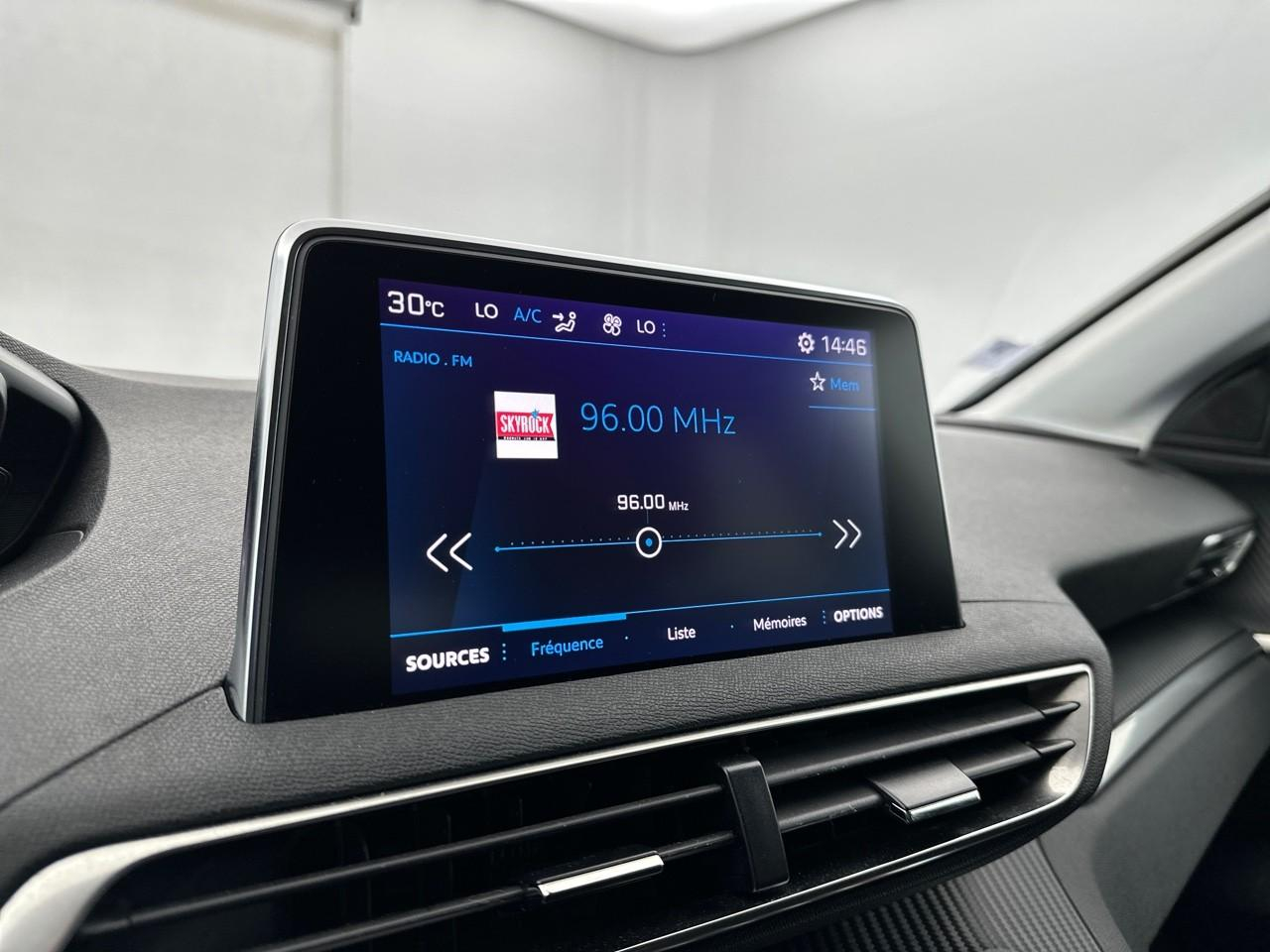 Peugeot 3008 puretech 130ch s&s eat8 style — photo 22