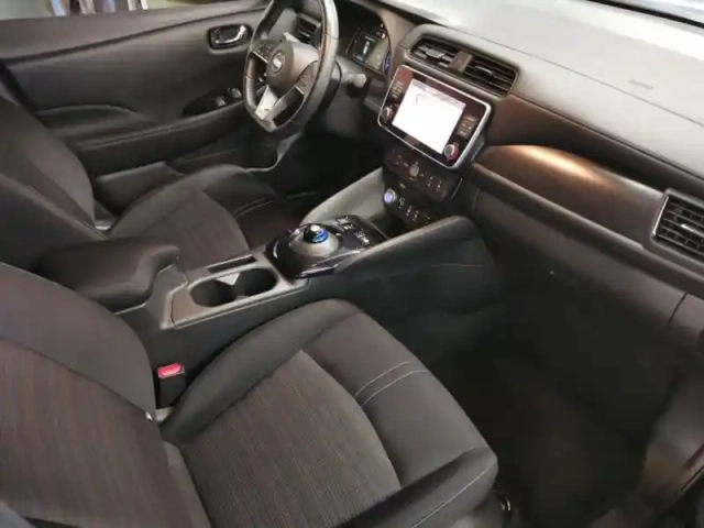 Nissan Leaf 150ch 40kwh n-connecta 22 — photo 8