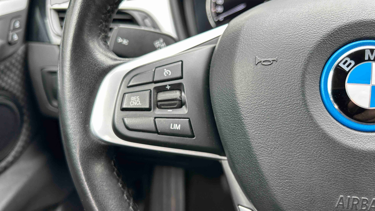 BMW X1 xDrive 25e 220 ch BVA6 — photo 17