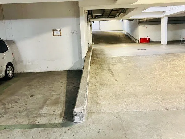 Parking La Plaine State de France