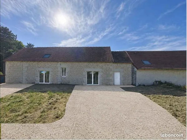Maison Location Antoigné 3p 85m² 865€