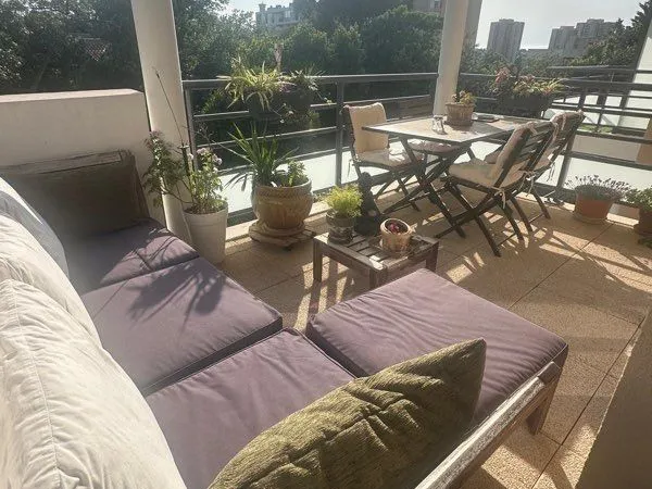 Vends superbe appartement T3 saint tronc