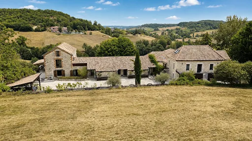 Propriété 20 pièces 660 m²