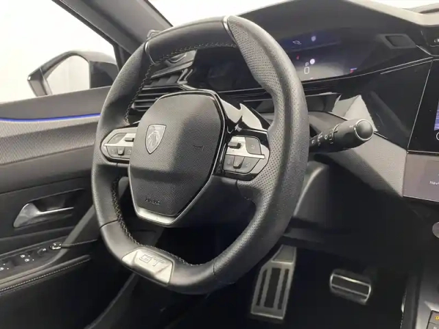 Peugeot 408 puretech 130 ch s&amp;s eat8 — photo 32
