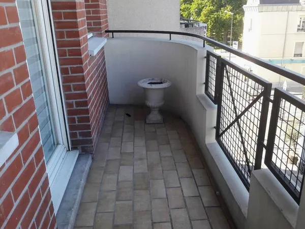 Loue appartement - 2 chambres, 80m², Reims (51)