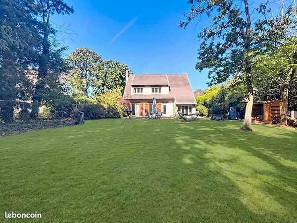Maison 6 pièces 140 m²