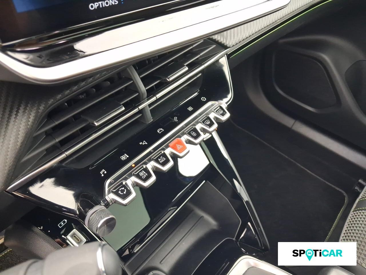 Peugeot 2008 1.2 puretech 130ch s&s gt — photo 15